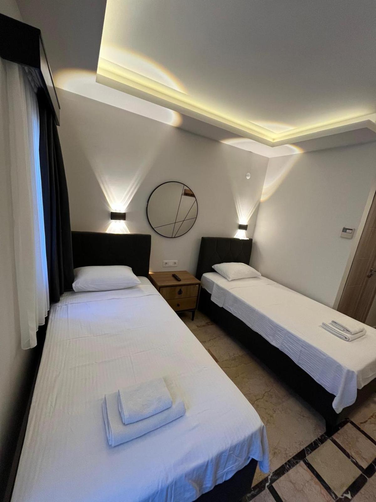 Jest Hotel เกเมร์ ภายนอก รูปภาพ