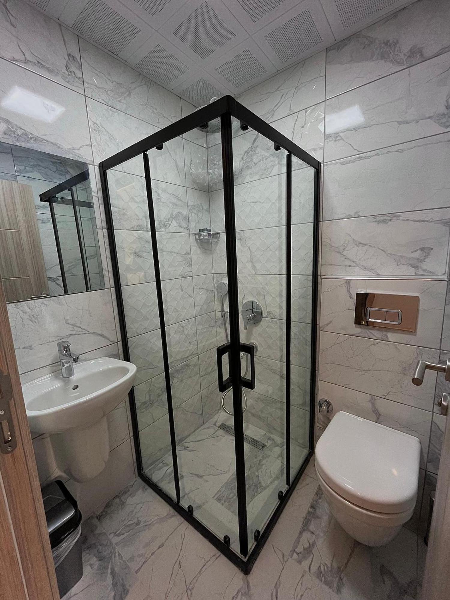 Jest Hotel เกเมร์ ภายนอก รูปภาพ