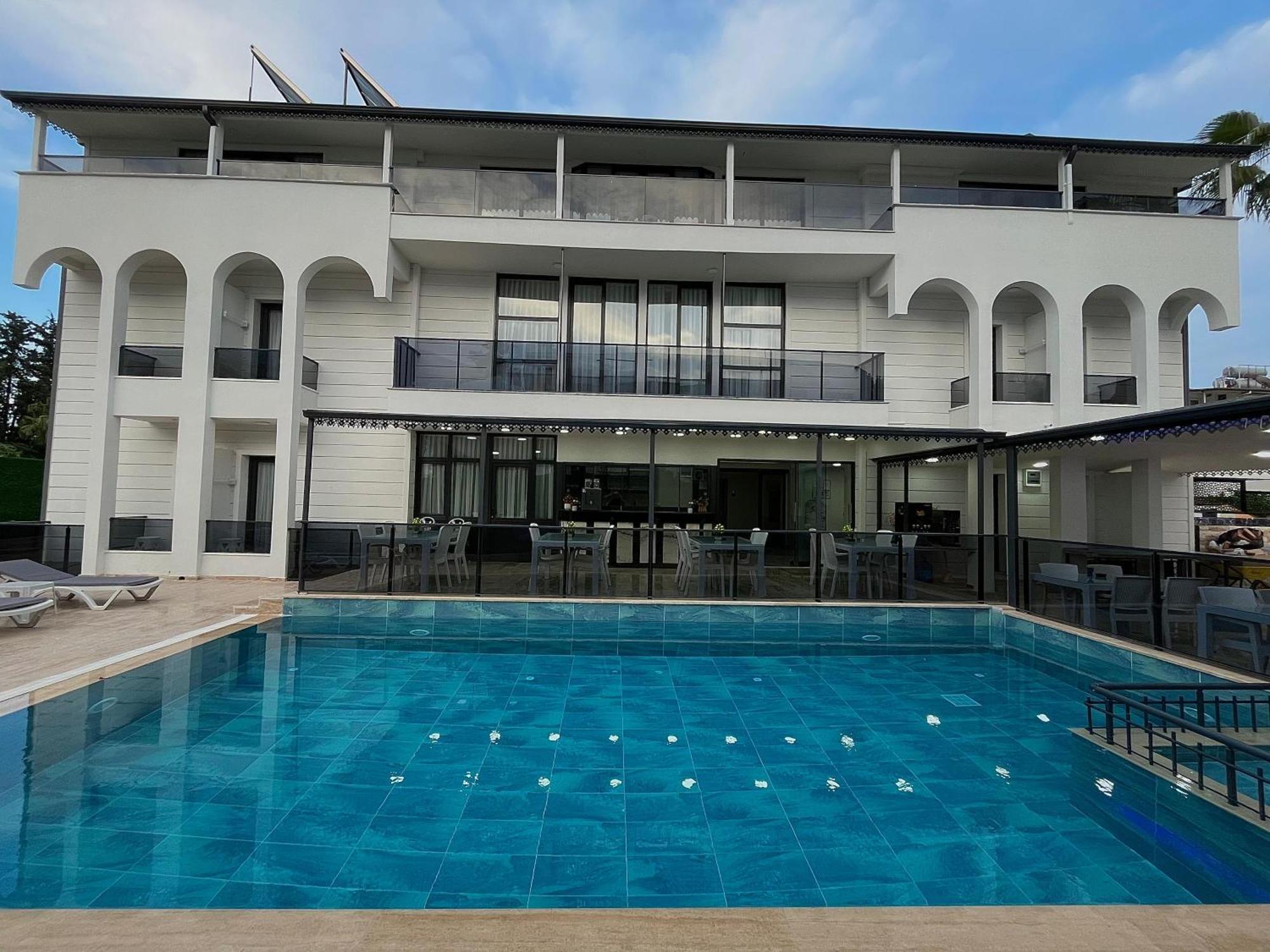 Jest Hotel เกเมร์ ภายนอก รูปภาพ